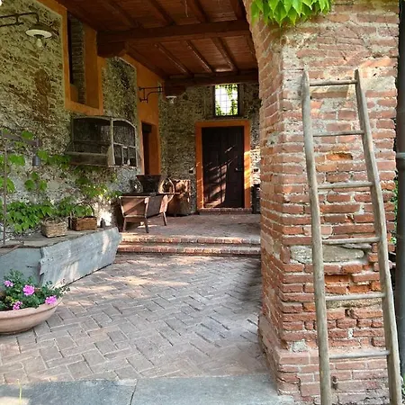 La Casa Arancione Maison d'hôtes Boves