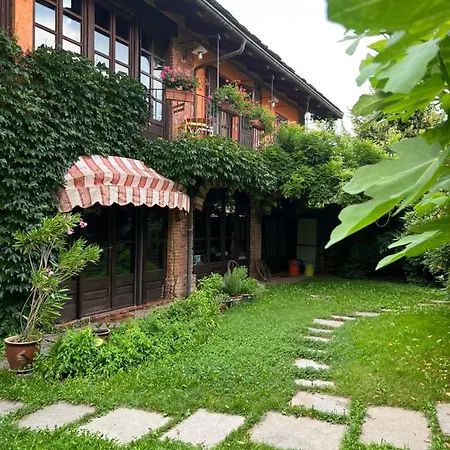 La Casa Arancione Guest house *