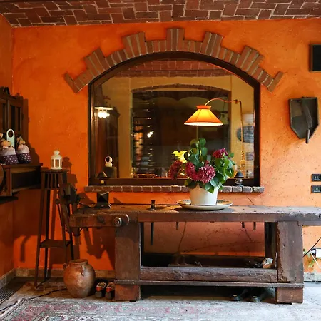 La Casa Arancione