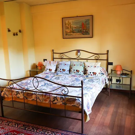 La Casa Arancione Guest house Boves