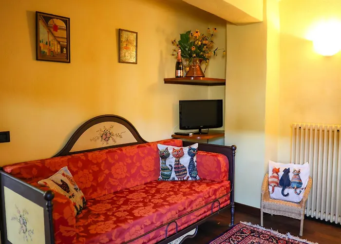 La Casa Arancione Pensión Boves